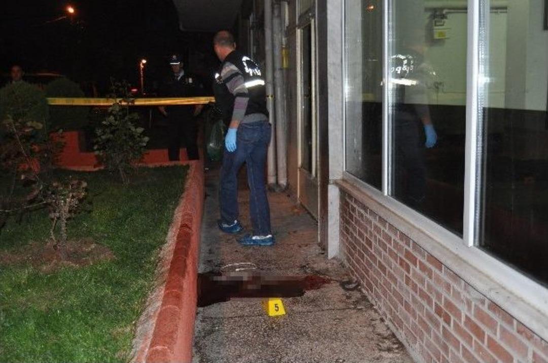 &Ouml;nce Eski Sevgilisini Vurdu, Sonra İntihar Etti