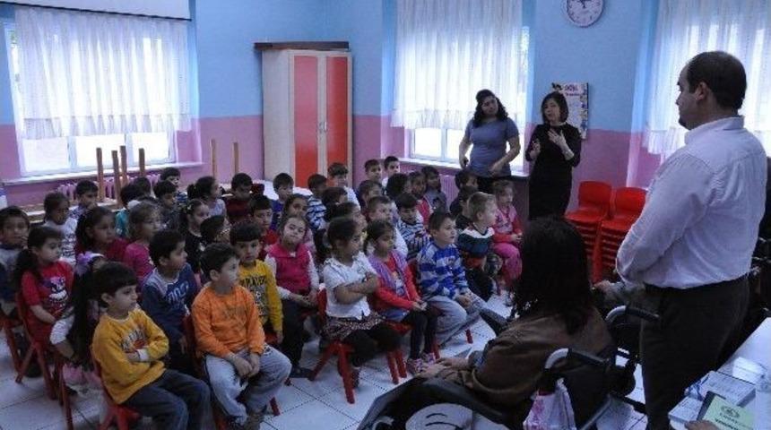 Minikler Sakat Kalmasınlar Diye Seminer Verildi