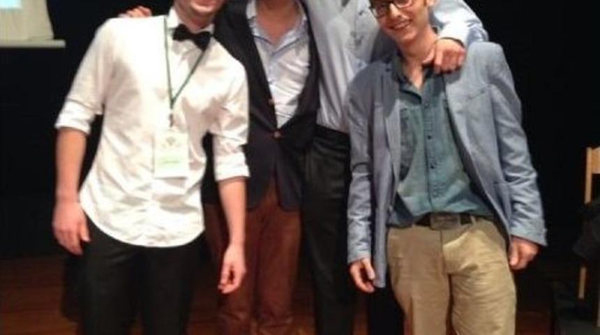 Gkv&rsquo;liler İzmir&rsquo;de Gen&ccedil;ler T&uuml;rkiye&rsquo;yi Tartışıyor Projesinde