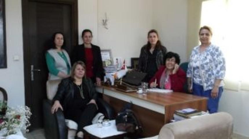 &Ccedil;khd Kadın Muhtarları Ziyaret Ediyor