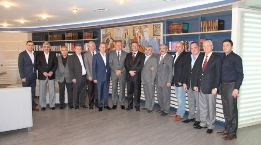 M&uuml;siad D&uuml;zce Şubesi Y&ouml;netimi Belediye Başkanı Mehmet Keleş'i Ziyaret Etti