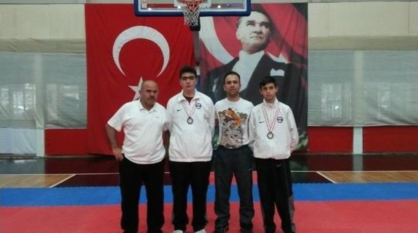 Sotes'ten Tekwandoda 2 Derece