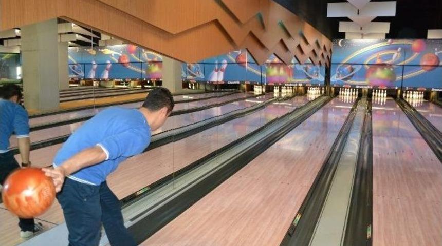 Bowling Turnuvasında Emniyet&ccedil;iler Yarıştı