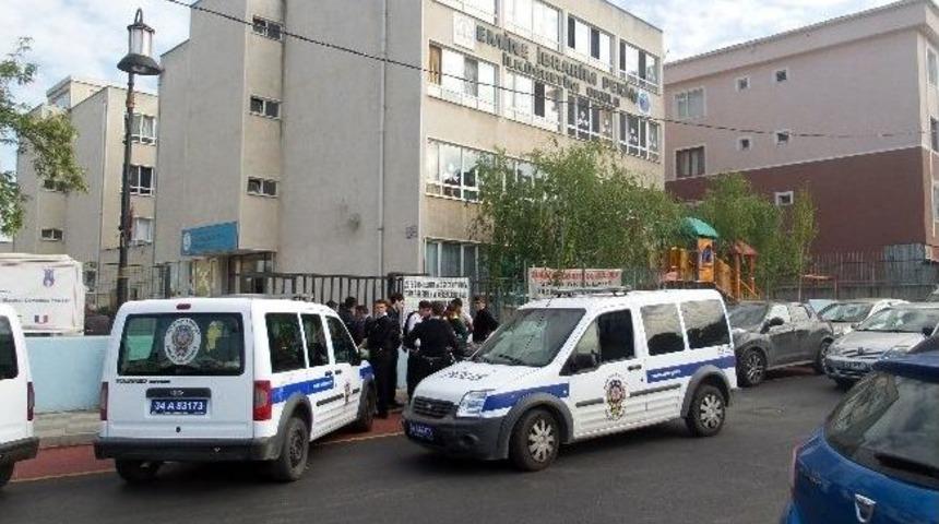 Maltepe&rsquo;de &Ouml;ğrencilerin Kız Kavgası Kanlı Bitti