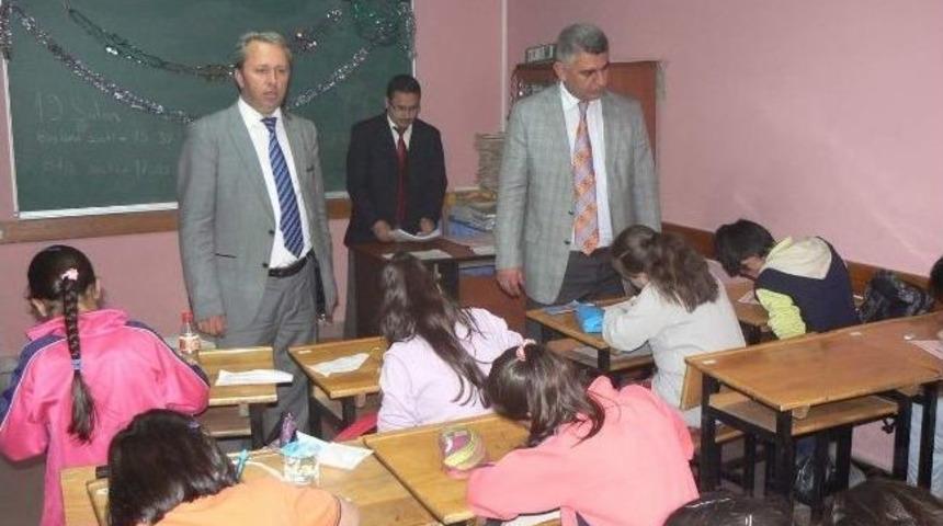 &Ouml;d&uuml;ll&uuml; Kitap Okuma Yarışması