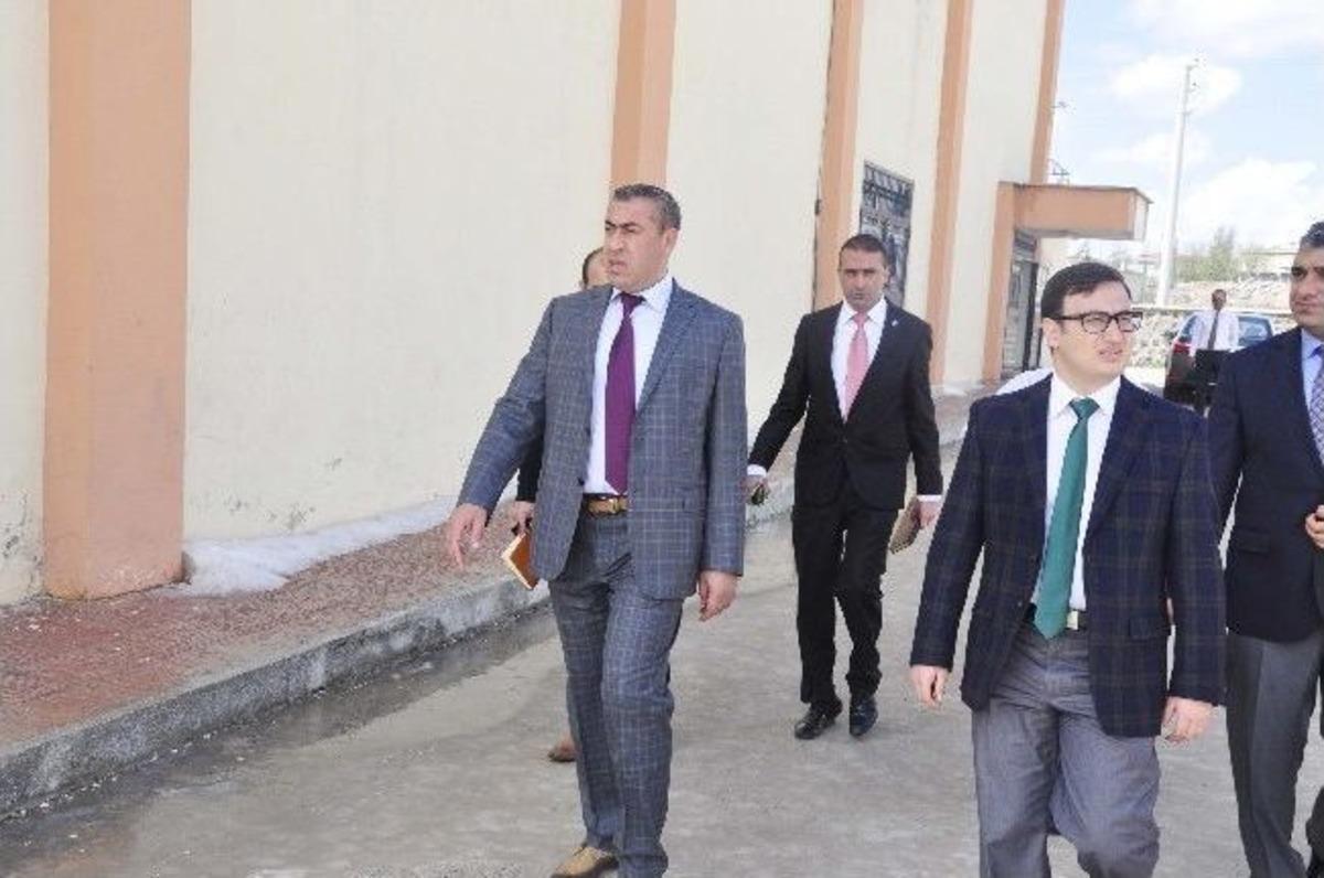 Şiran, Spor Tesislerini İnceledi