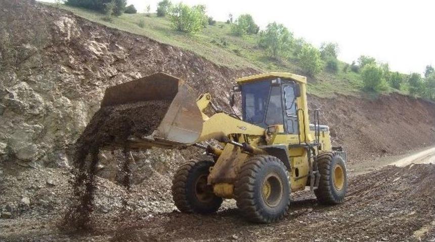 Kulp Belediyesi Yol &Ccedil;alışmaları İ&ccedil;in Kolları Sıvadı