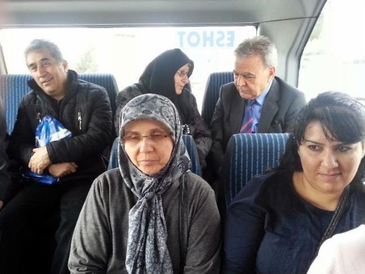 İzmir'de Min&uuml;b&uuml;sler "akıllı Kart"a Hazırlanıyor