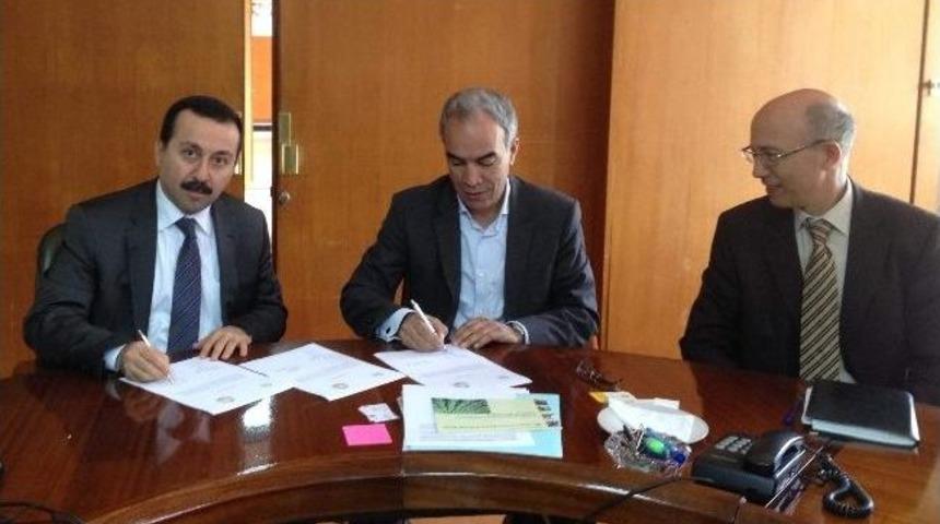 Sel&ccedil;uk &Uuml;niversitesi Fas&rsquo;ta