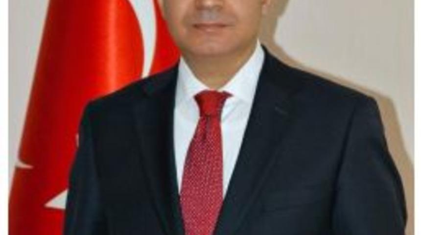 Vali Tapsız’ın, İstiklal Marşı’nın Kabulü Ve Mehmet Akif Ersoy’u Anma Günü Mesajı