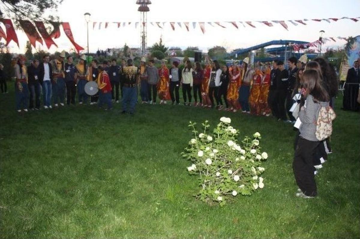 35 &Uuml;lkenin &Ccedil;ocukları Piknikte Buluştu