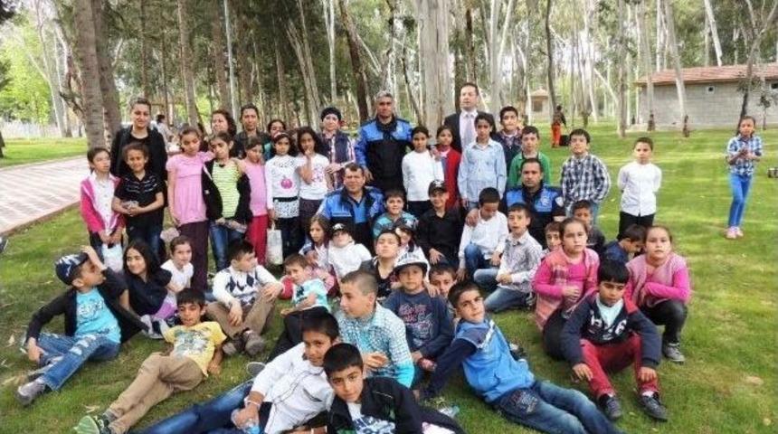 Polis &Ccedil;ocukları Sevindirdi