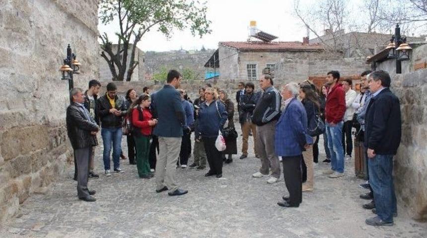 Turizm Haftası Nedeniyle D&uuml;zenlenen Geziye B&uuml;y&uuml;k İlgi G&ouml;sterildi