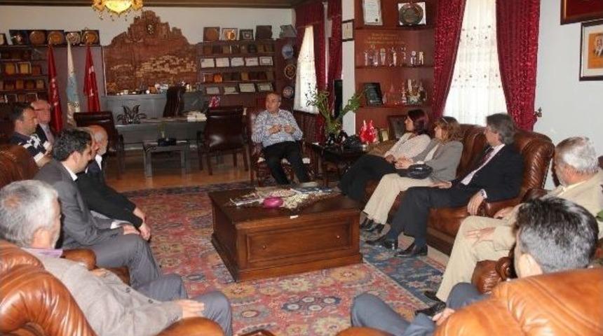 Chp Heyeti&rsquo;nden &Uuml;nver&rsquo;e Hayırlı Olsun Ziyareti