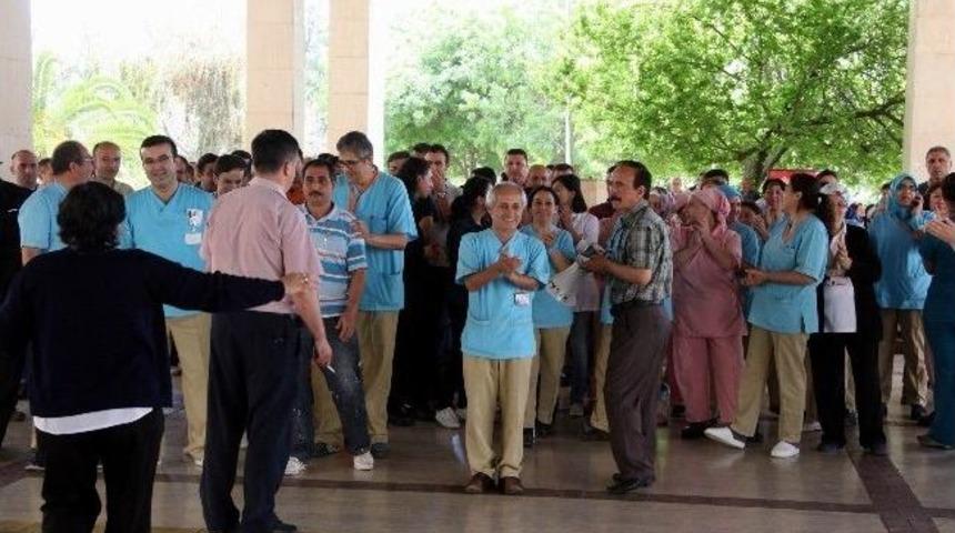 Taşeron İş&ccedil;ilerden Akdeniz &Uuml;niversitesinde Eylem