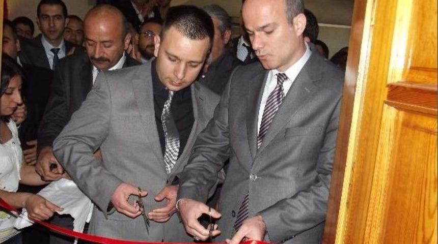 Avukat Katipleri , Sekreterleri Ve B&uuml;ro Elemanları Derneği T&ouml;renle A&ccedil;ıldı