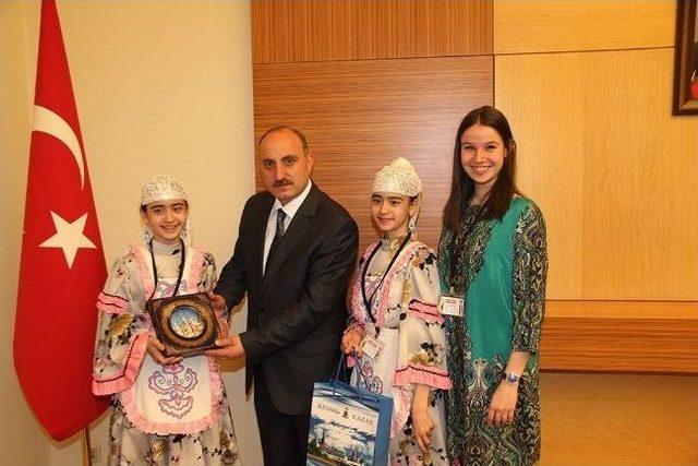 Minik Kültür Elçileri Büyükşehir’de