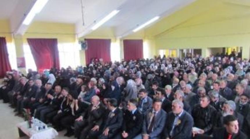 Pazaryolu M&uuml;ft&uuml;l&uuml;ğ&uuml;n&rsquo;den Kutlu Doğum Haftasında Fidan Dağıtımı