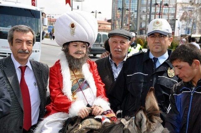 Nasreddin Hoca Ve Keloğlan’dan Emniyet Kemeri Uyarısı