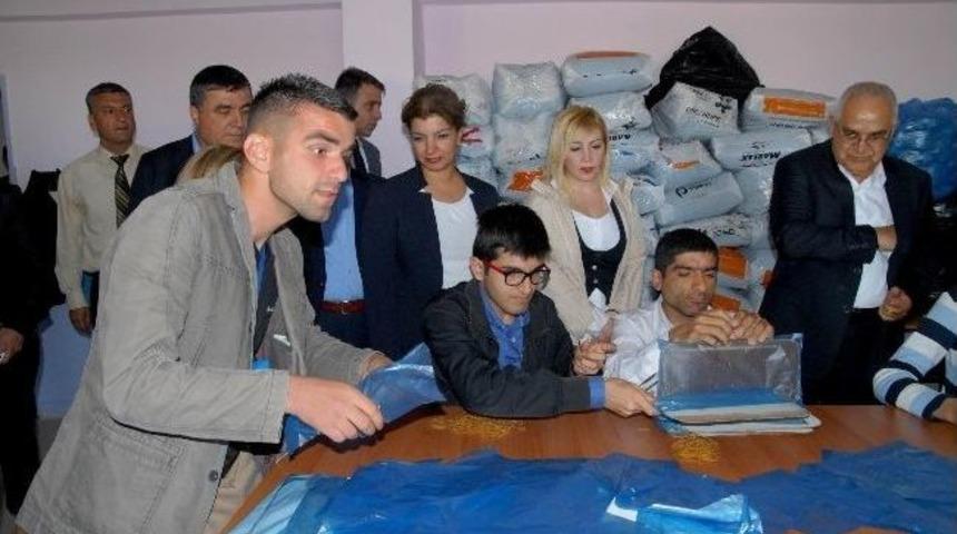 Sanatçı Emrah'ın Yaptırdığı Okul Yardım Bekliyor