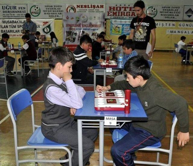 Ortaokul Öğrencilerine Mangala Turnuvası 1