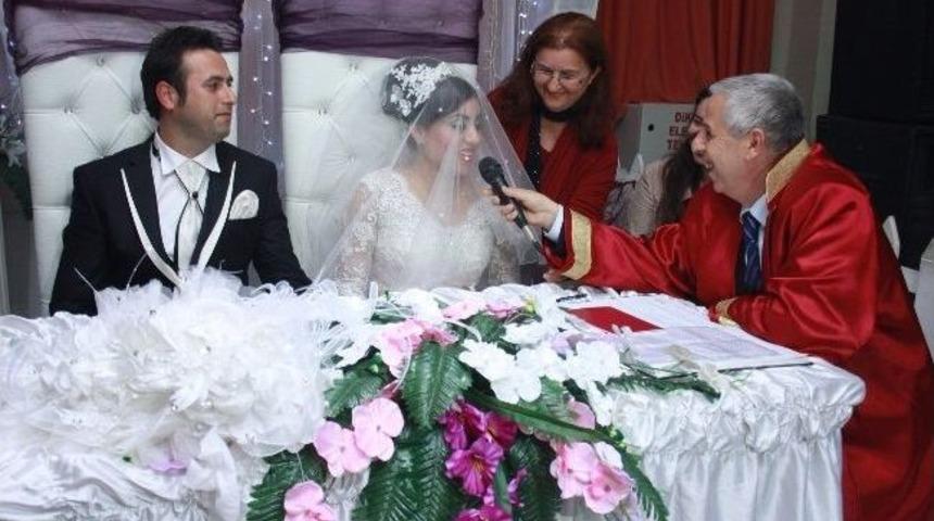 S&ouml;ke Belediye Başkanı S&uuml;leyman Toyran İlk Nikahını Kıydı
