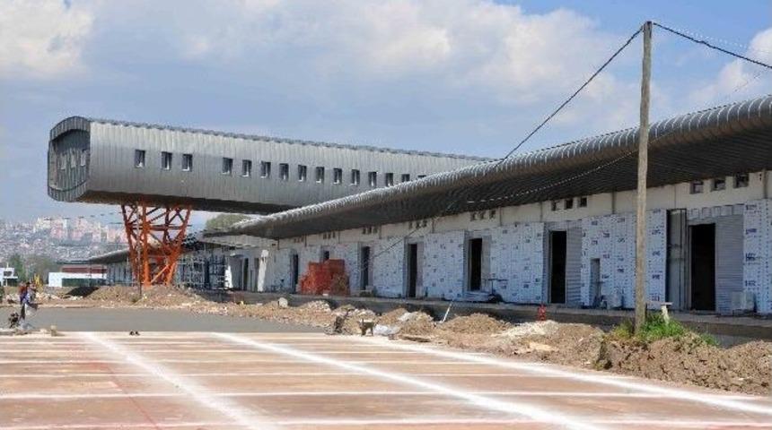 Yeni Hal Binası Hızla İlerliyor