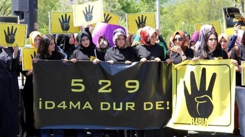 Mısır Katliamına 3 Dilde Tepki