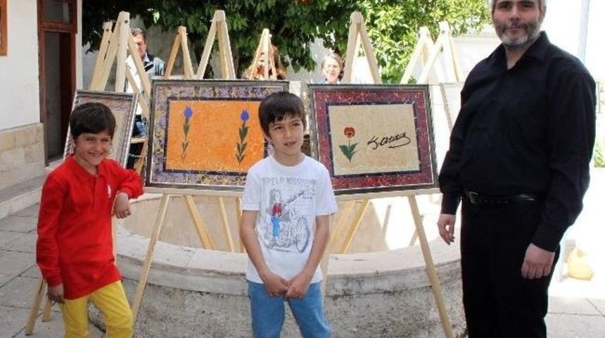 İkizlerden &Ouml;rnek Davranış