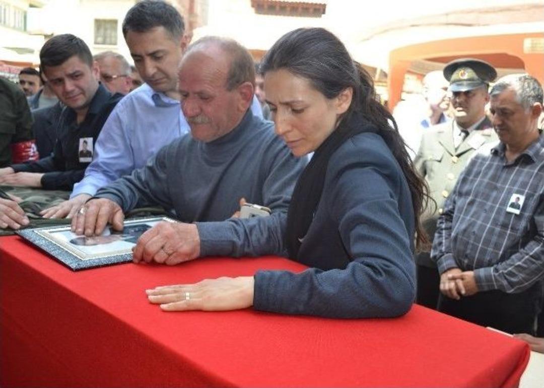 Kenan Komutan Turgutlu'yu Yasa Boğdu