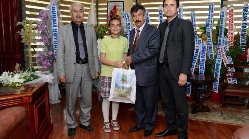 23 Nisan Ulusal Egemenlik Ve &Ccedil;ocuk Bayramı