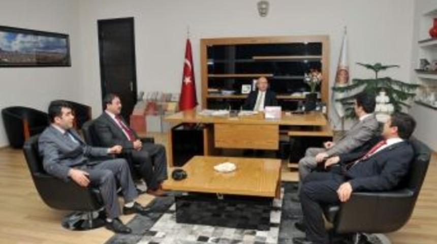 Darıca Afyonkarahisarlılar Derneği'nden Başkan &Ccedil;oban&rsquo;a Ziyaret