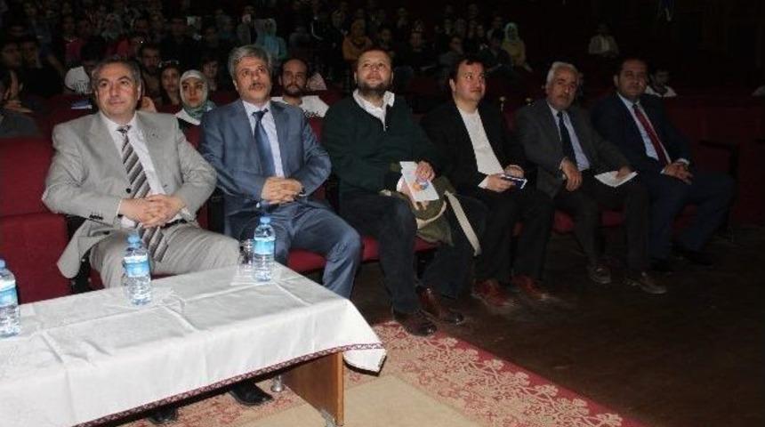 Fırat &Uuml;niversitesi&rsquo;nde Sertifikalı G&ouml;n&uuml;ll&uuml;l&uuml;k Eğitimi
