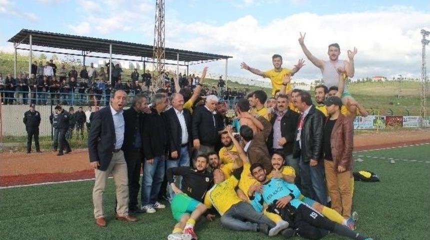 Yalova S&uuml;per Amat&ouml;r K&uuml;me&rsquo;nin Şampiyonu Altınova Belediyespor