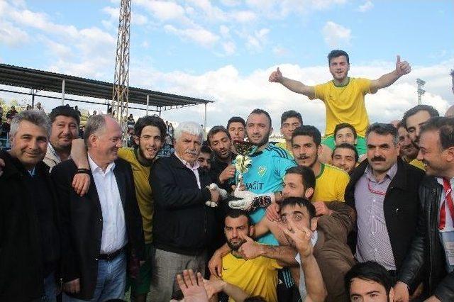 Yalova Süper Amatör Küme’nin Şampiyonu Altınova Belediyespor