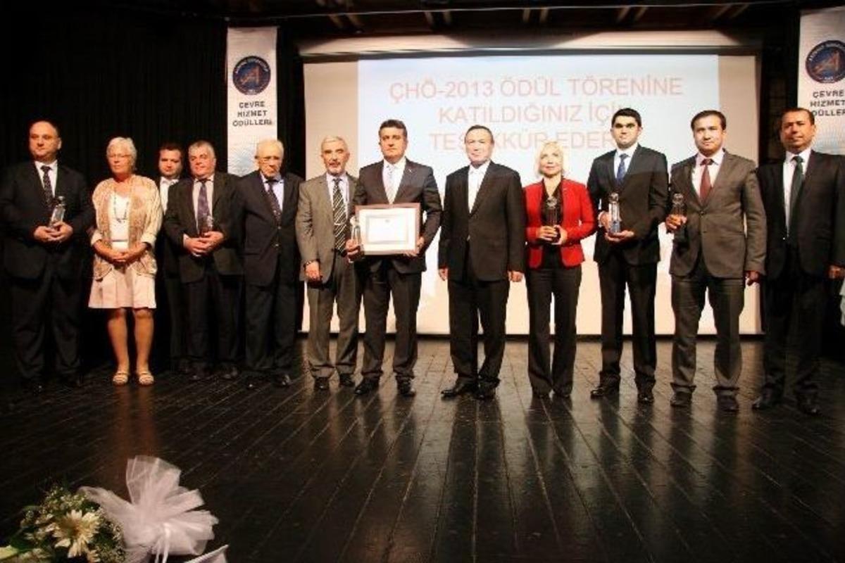 A&uuml; &Ccedil;evre Hizmet &Ouml;d&uuml;lleri Sahiplerini Buldu