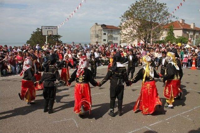 Kdz. Ereğli&rsquo;de 23 Nisan Bayramı Kutlanıyor 1