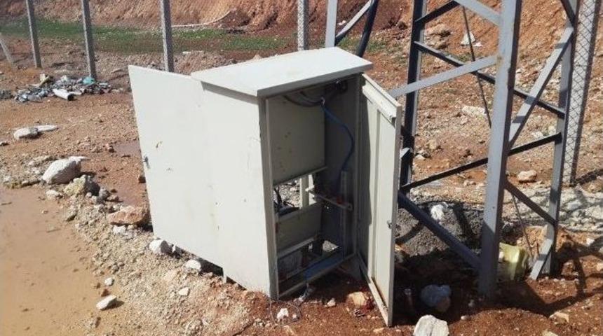 Canlı Hayvan Borsası'nın Elektrik Kabloları &Ccedil;alındı