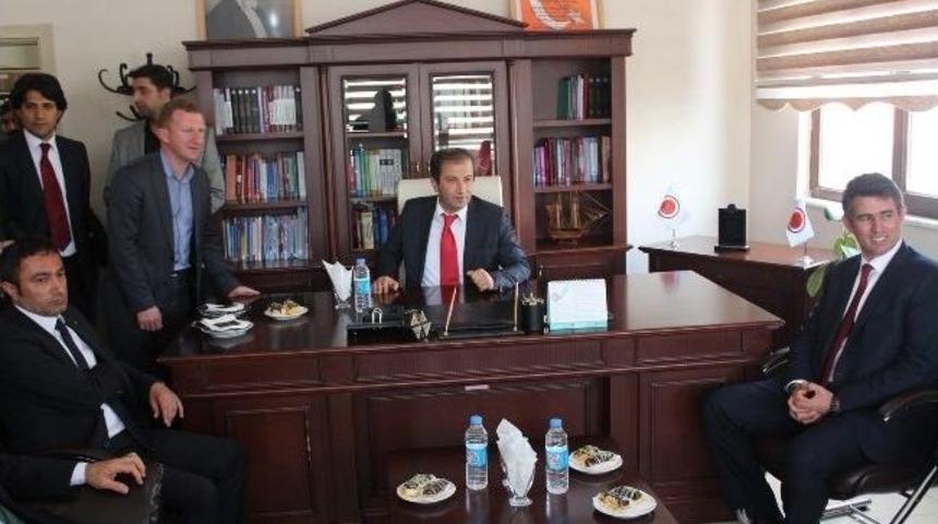T&uuml;rkiye Barolar Birliği Başkanı Metin Feyzioğlu Hakkari&rsquo;de