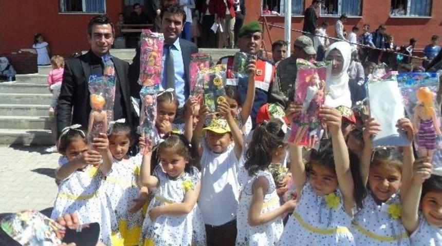 Jandarma&rsquo;dan 23 Nisan S&uuml;rprizi