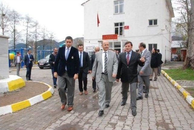 Vali Azizoğlu, Posof İl&ccedil;esi&rsquo;nde &Ccedil;eşitli Ziyaret Ve İncelemelerde Bulundu 1