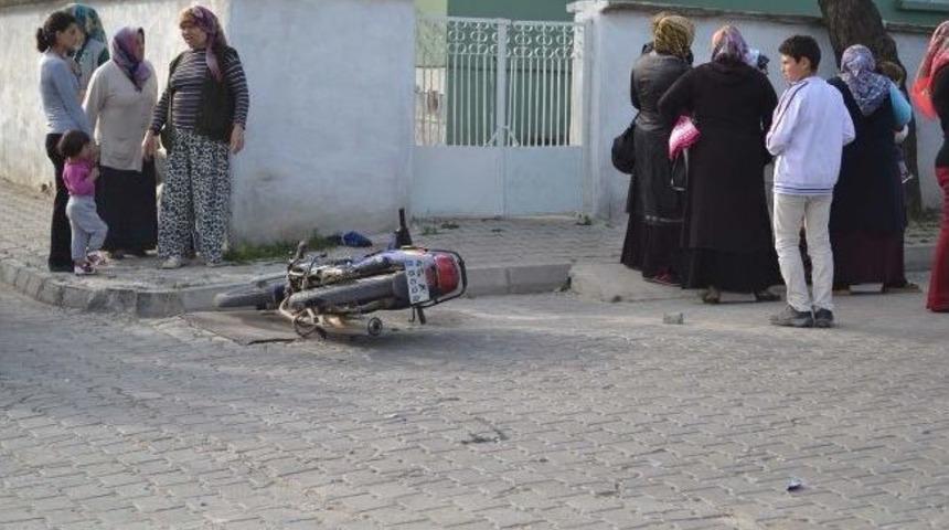 Kula&rsquo;da Motosiklet Kazası: 1 Yaralı