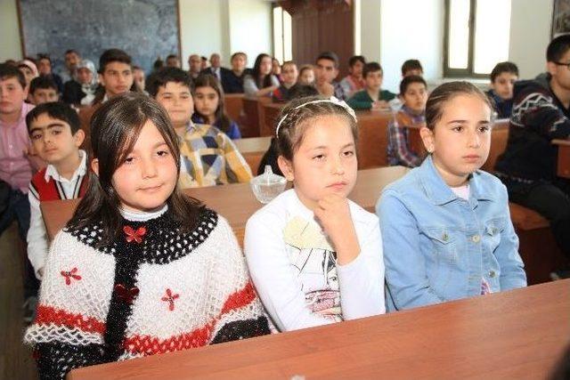 Erzincan’da Çocuk Meclisi Toplandı