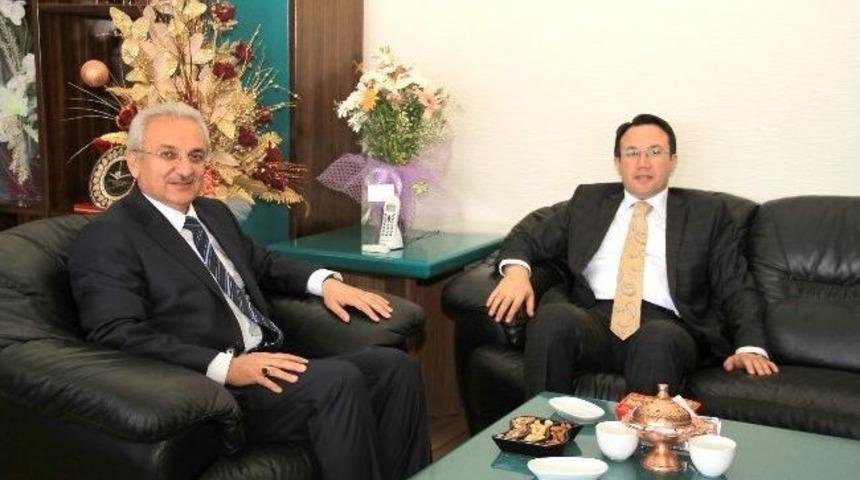 Vali Akdemir&rsquo;den Başkan Başsoy&rsquo;a Hayırlı Olsun Ziyareti