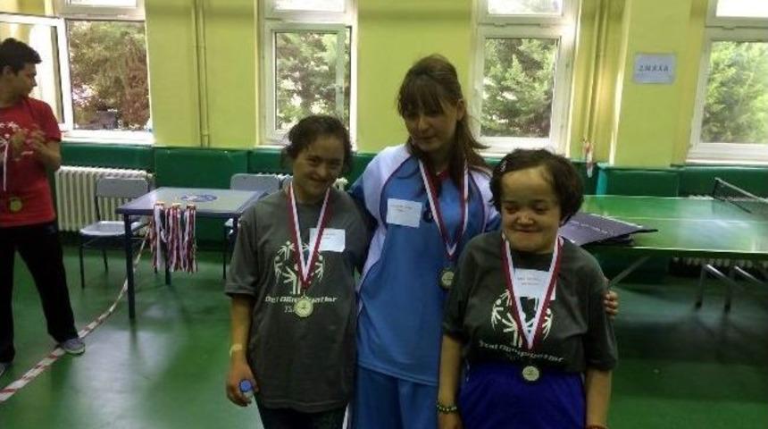 &Ouml;zel &Ouml;ğrencilerden B&uuml;y&uuml;k Başarı