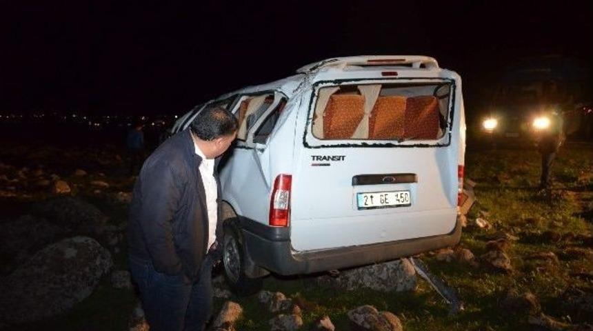 Şanlıurfa'da Trafik Kazası: 3 &Ouml;l&uuml;, 8 Yaralı