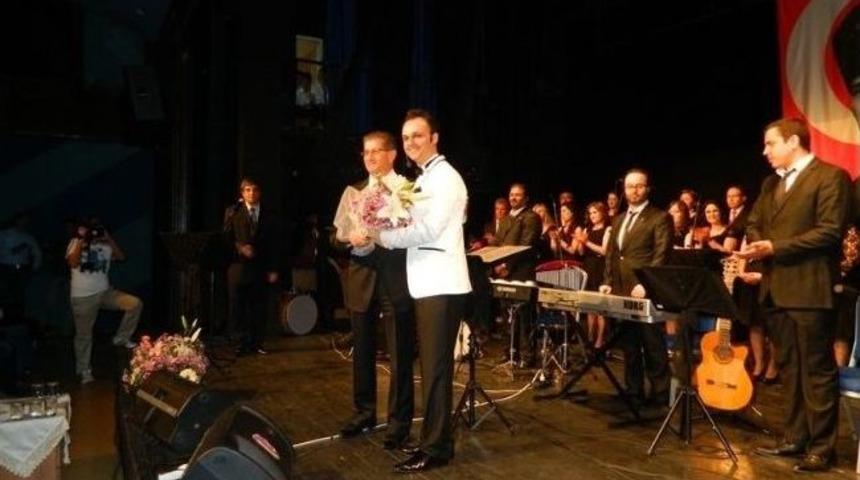 &Ccedil;orlu Devlet Hastanesinden M&uuml;zik Ziyafeti