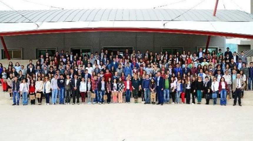 Yaşar &Uuml;niversitesi'nden "kariyer Ve Yaşam" Projesi