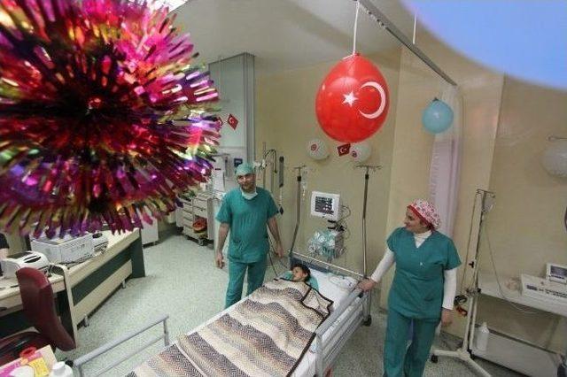 Erzurum Bölge Eğitim Ve Araştırma Hastanesin’de 23 Nisan Coşkusu