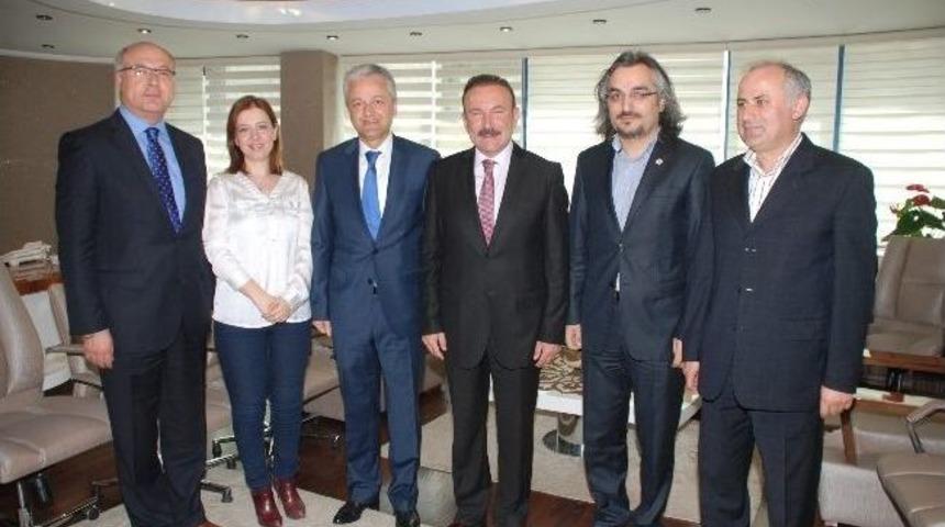 İzmit Belediyesi Ve Kocaeli Barosu İşbirliği Devam Edecek